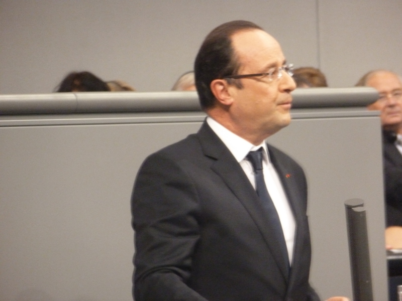 François HOLLANDE prononce son discours