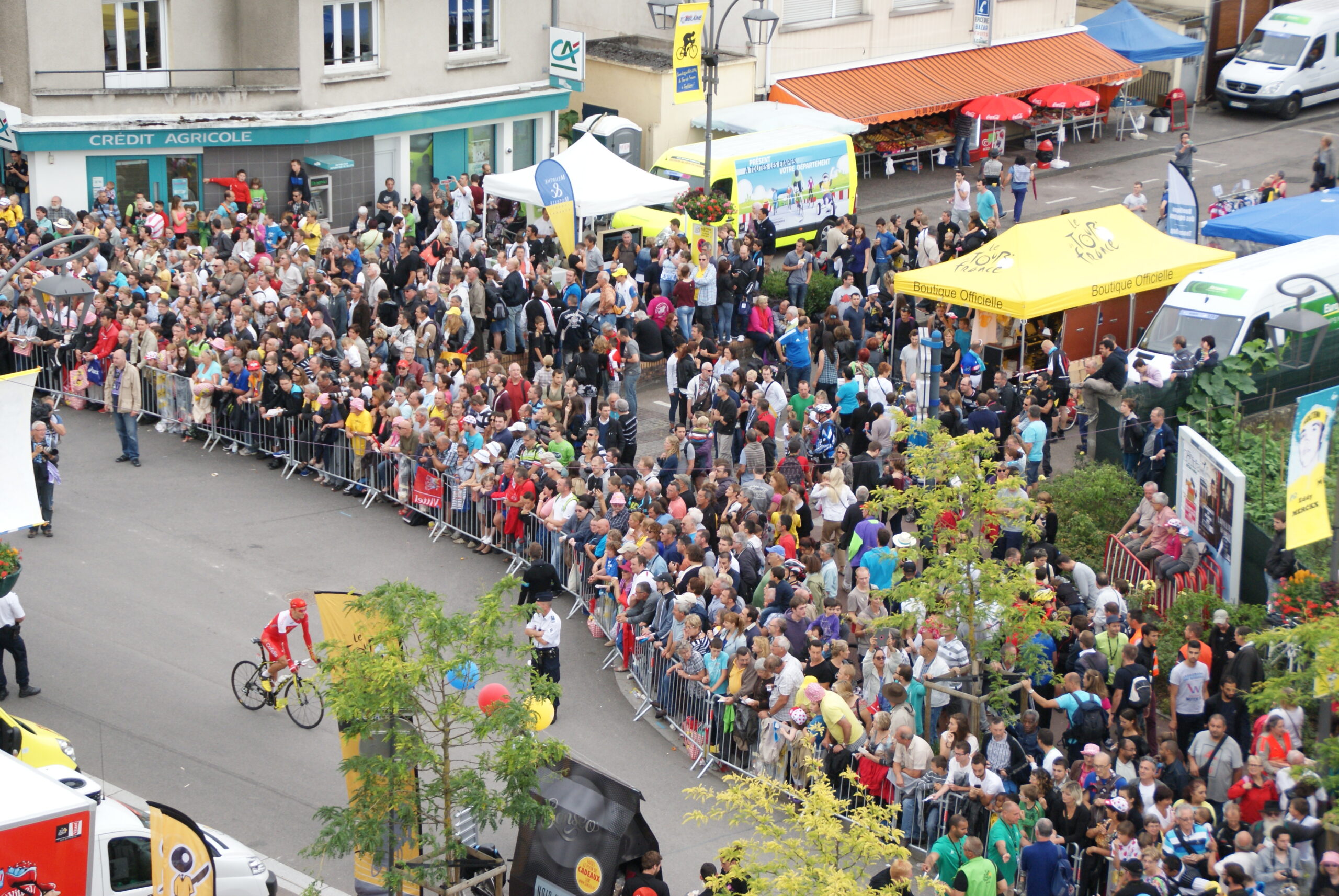 spectateurs du Tour de France à Tomblaine