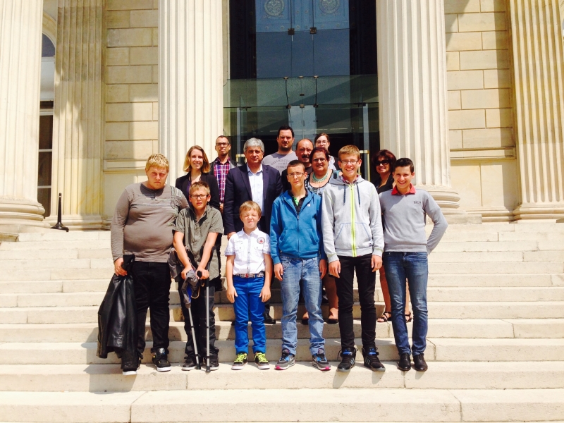 Les jeunes de Fa Si La Do à l'Assemblée Nationale